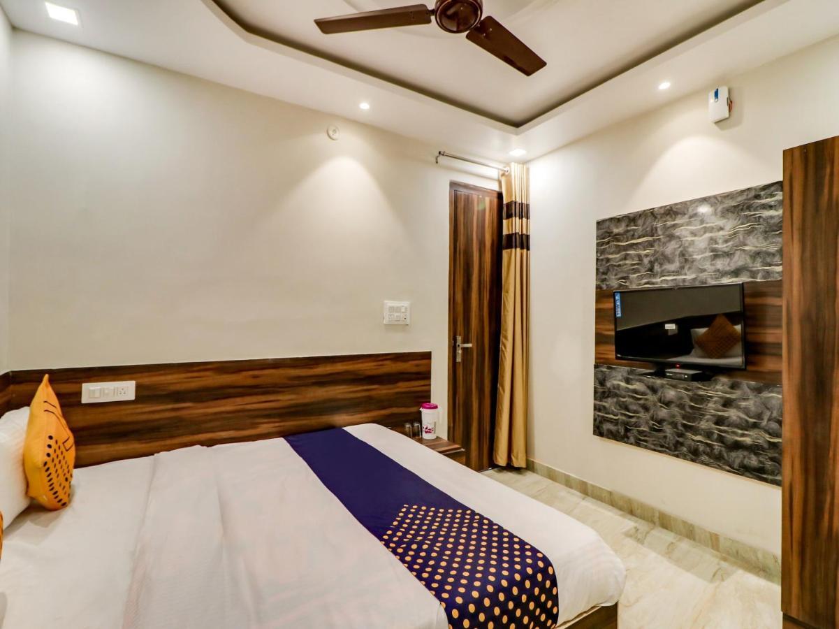 Spot On 69549 Hotel Shri Ram Kashi Muthiganj Zewnętrze zdjęcie